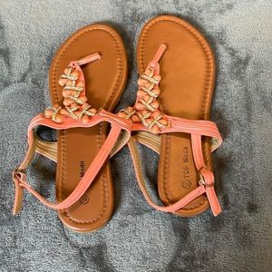 Women’s sandals
